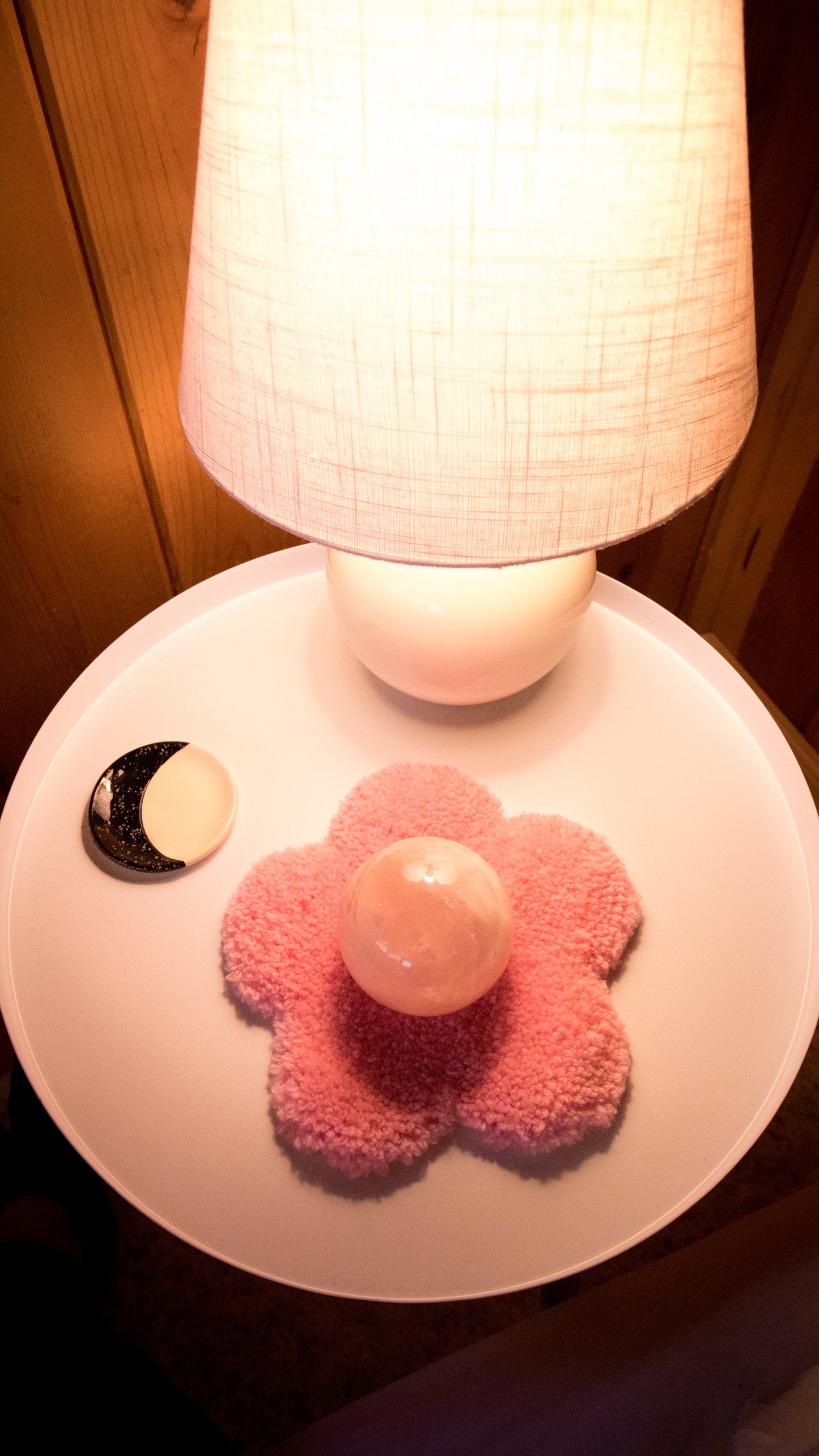 Crystals Rug Sphere Holder - Pink